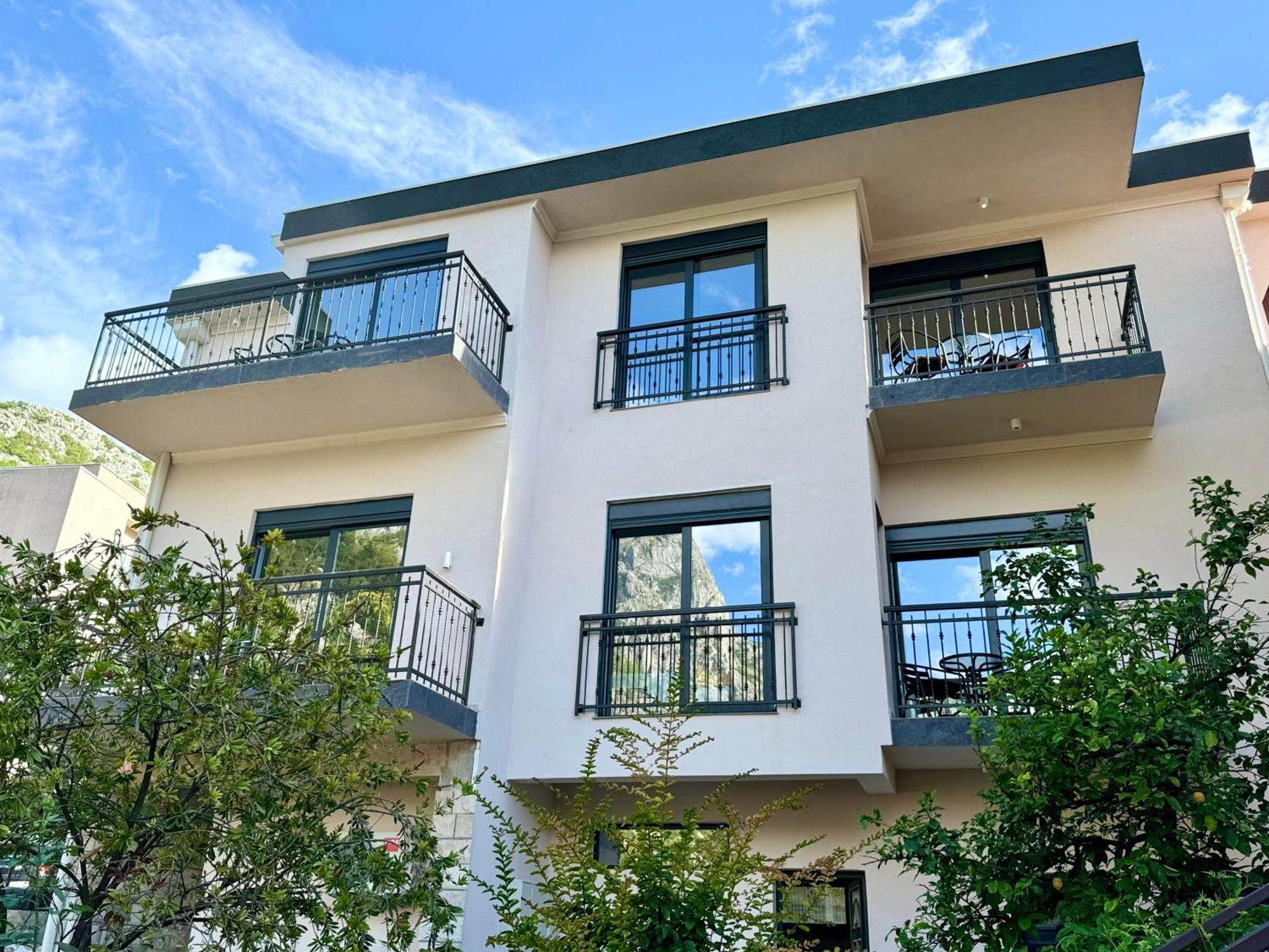 Harmony Garden Apartments Kotor Eksteriør bilde