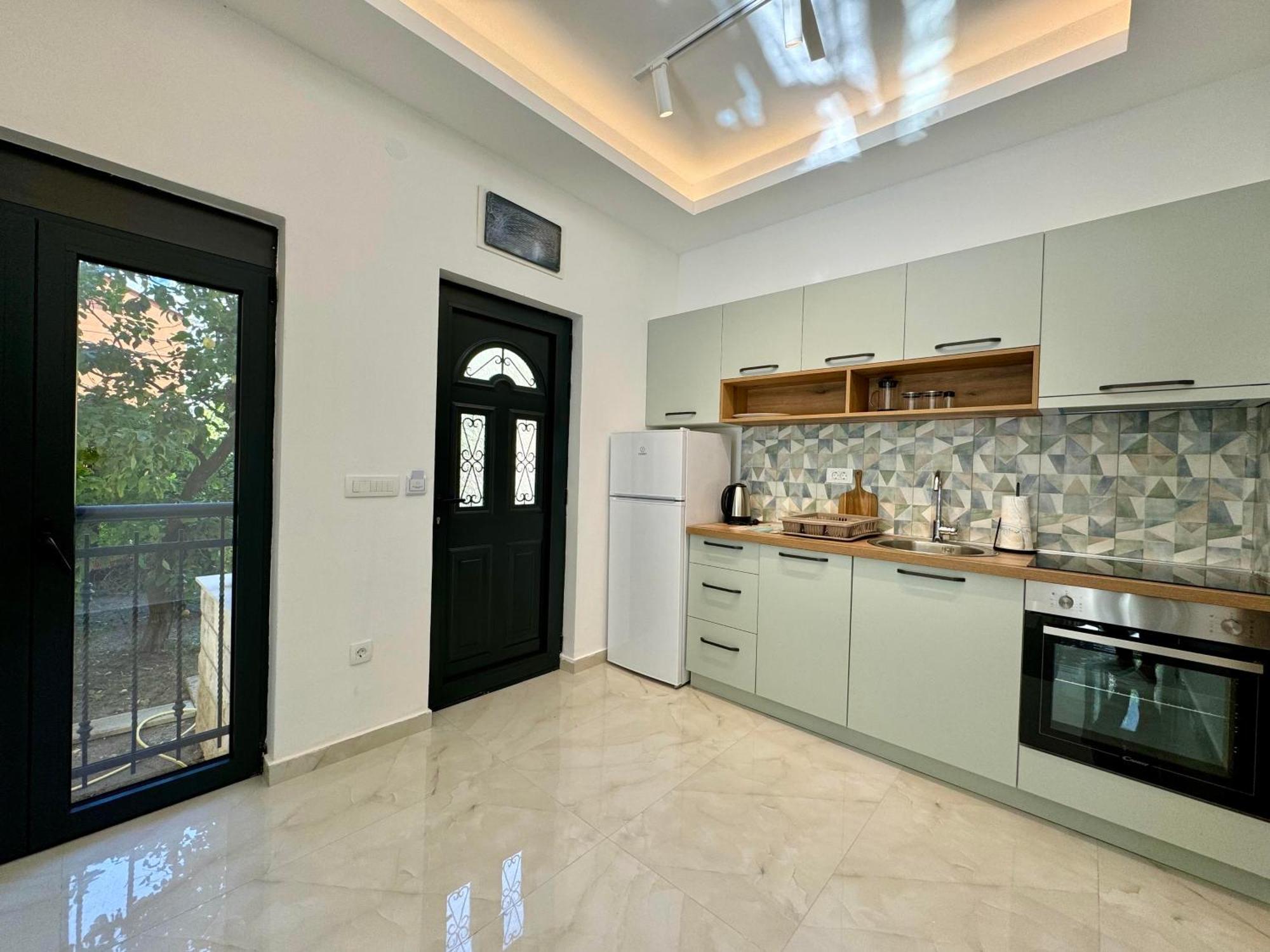 Harmony Garden Apartments Kotor Eksteriør bilde